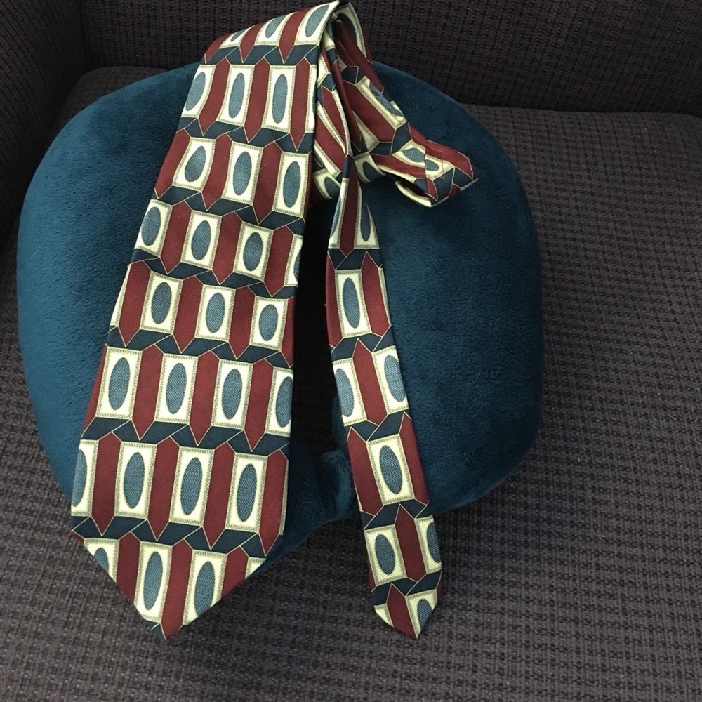 Men’s Roundtree & Yorke Tie 100% Silk Tie